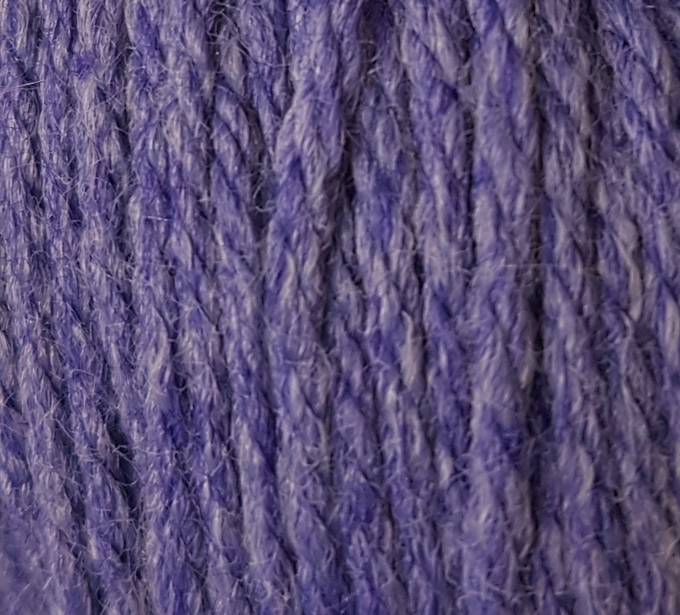 Tradition 1619 Iris from Diamond Luxury Collection with wool, acrylic, and nylon
